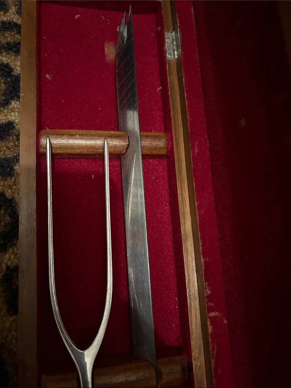 Gerber Legendary Vintage Blades Carving Set with Silver Carving Fork and Knife